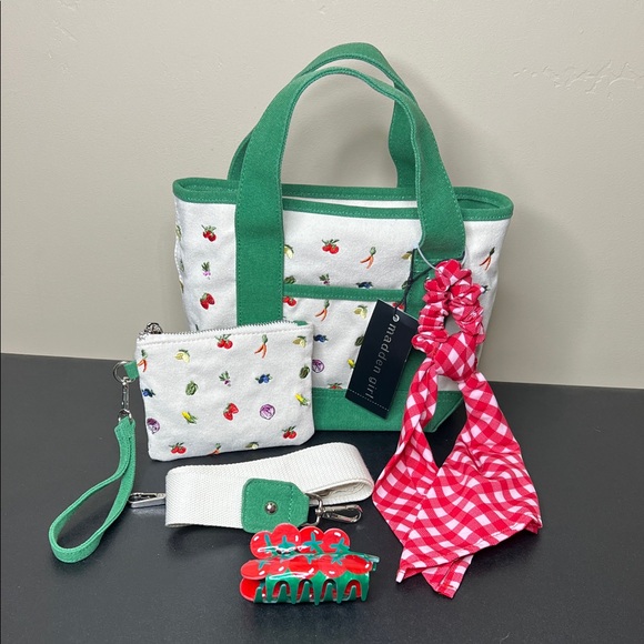 Madden Girl Handbags - Madden Girl | Farmers Market Veggie Mini Tote w/ Matching Wallet & Hair Fun 🍅🥕🌽